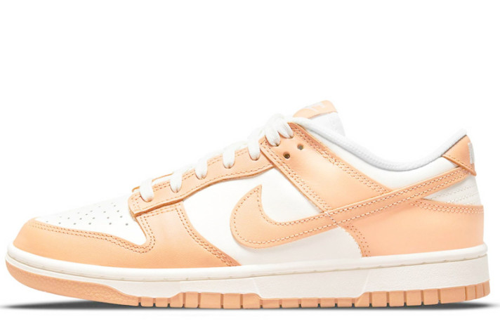 Кроссовки Nike Dunk SB Low Sail Harvest Moon DD1503-114 белые, оранжевые, кожаные